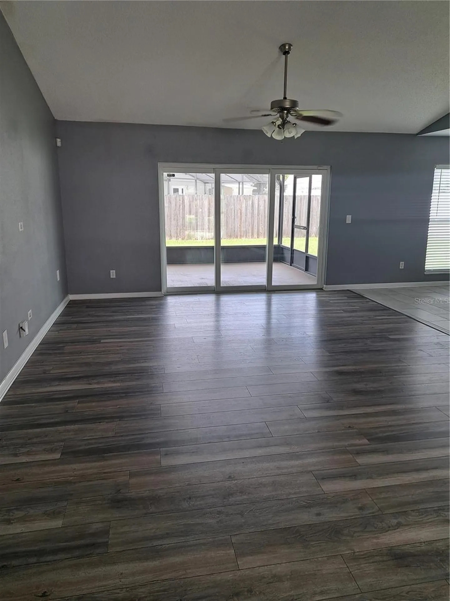8525 Suburban Drive Orlando FL 32829