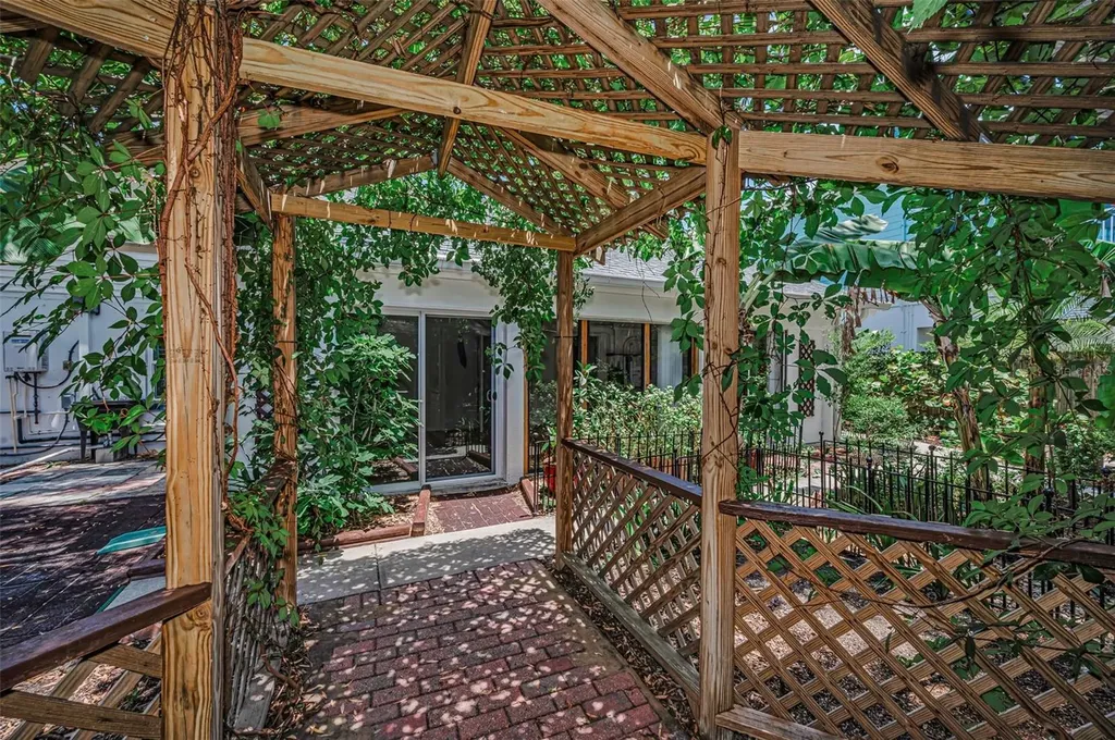 720 Bruce Avenue Clearwater Beach FL 33767