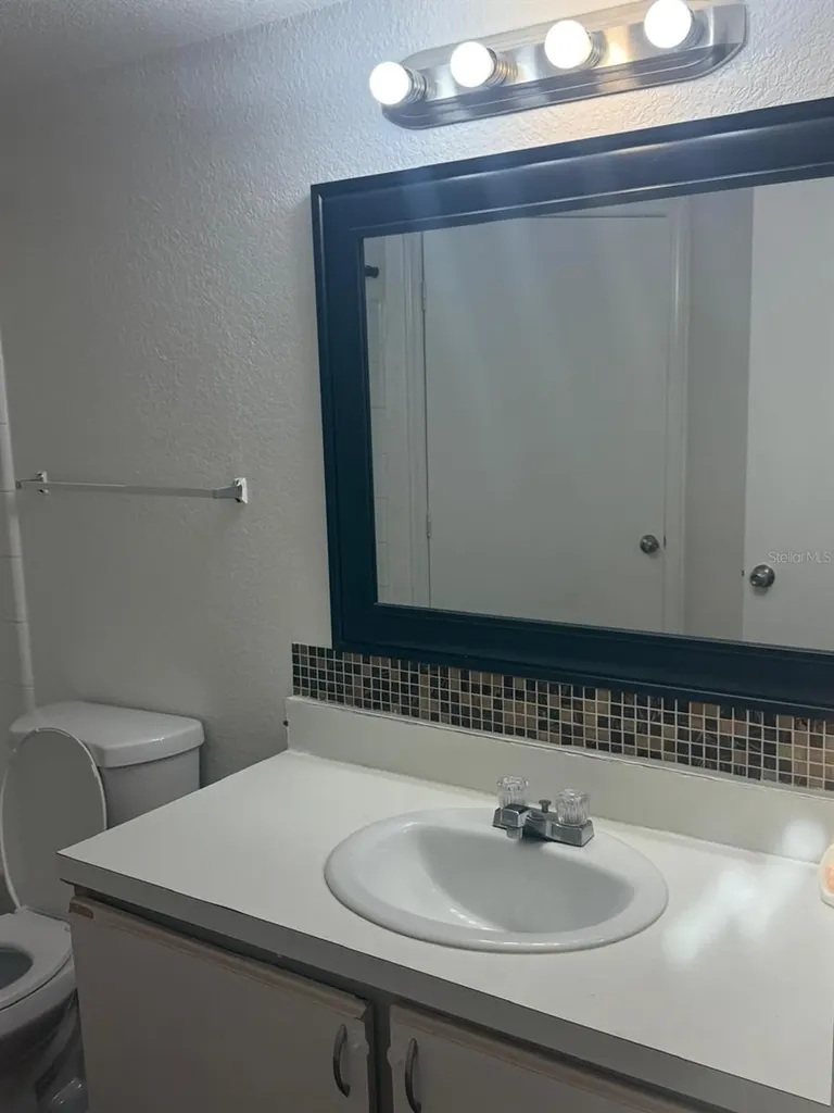 2202 Key West Court Kissimmee FL 34741