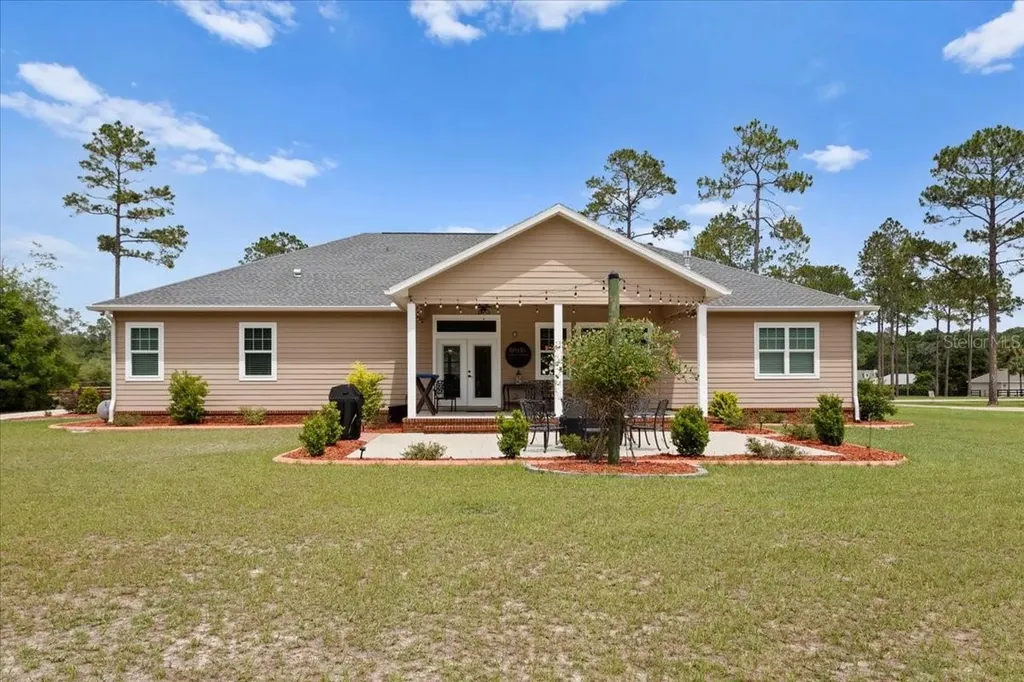20772 NW 252nd Street High Springs FL 32643