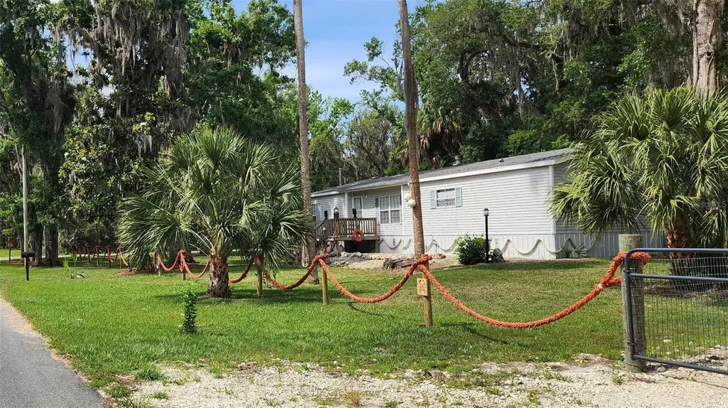 5550 S Coral Bells Avenue Homosassa FL 34448