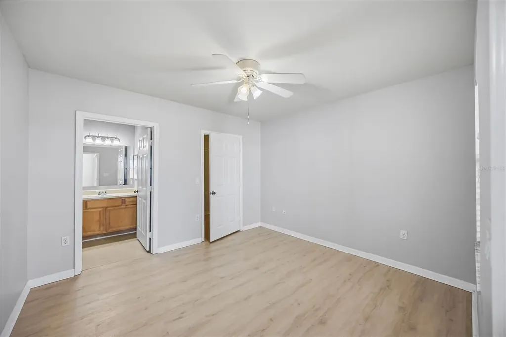 1195 Villagio Circle Sarasota FL 34237