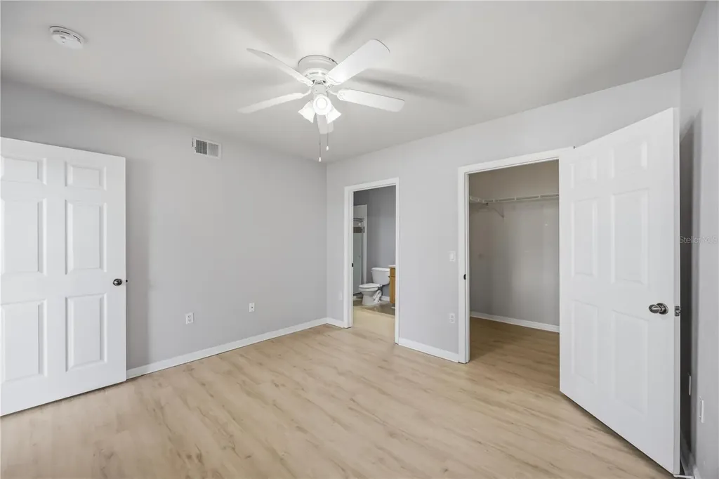 1195 Villagio Circle Sarasota FL 34237