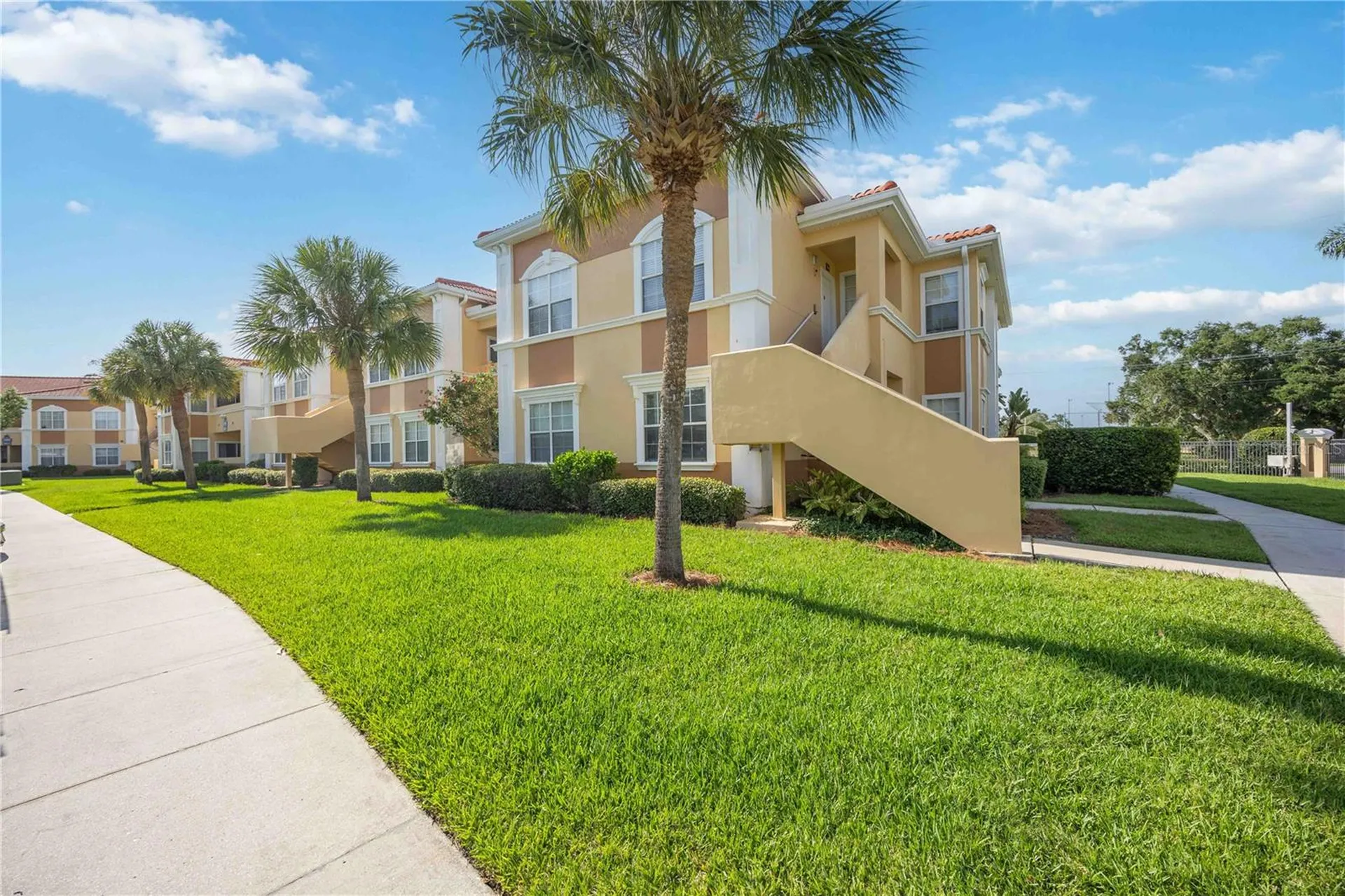 1195 Villagio Circle Sarasota FL 34237