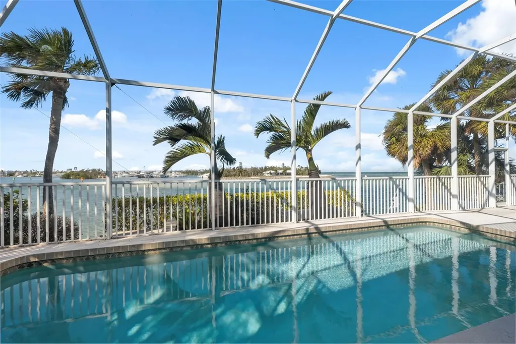 727 Key Royale Drive Holmes Beach FL 34217