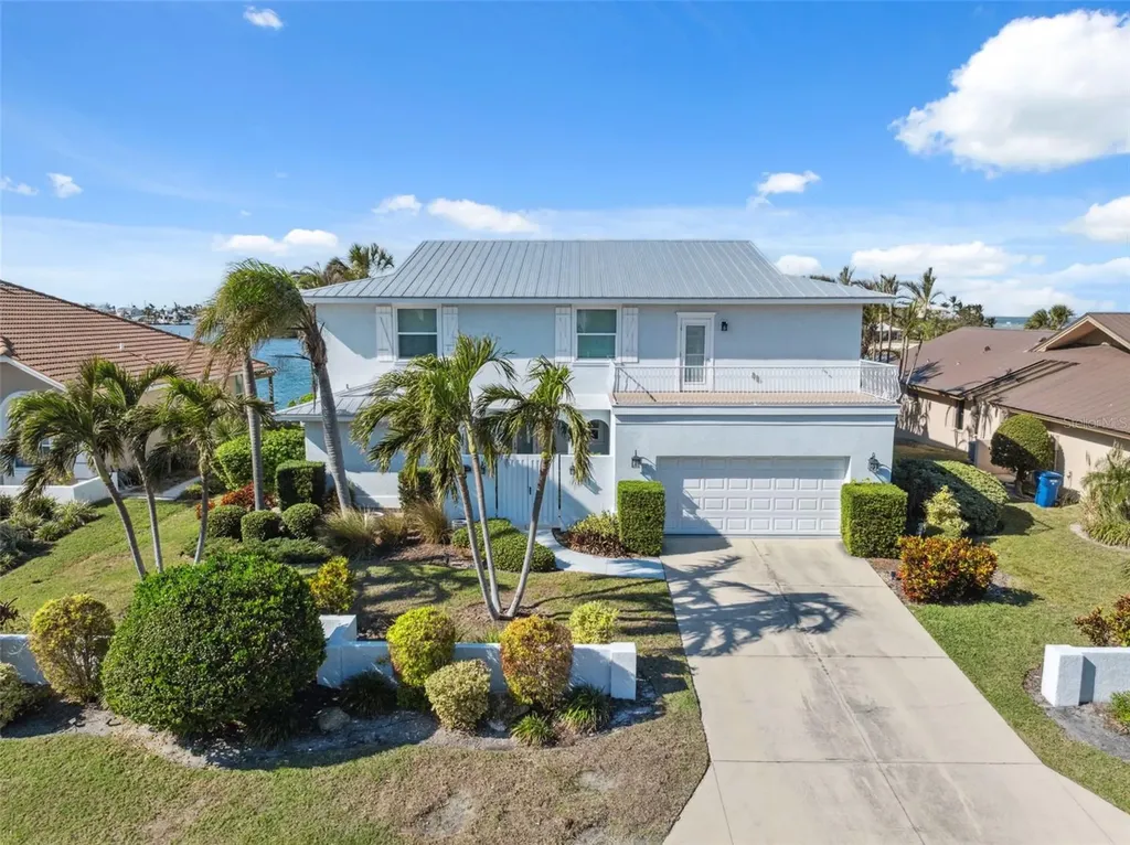 727 Key Royale Drive Holmes Beach FL 34217