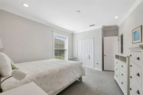 727 Key Royale Drive Holmes Beach FL 34217