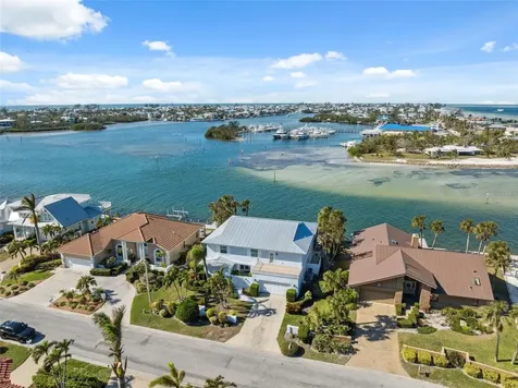 727 Key Royale Drive Holmes Beach FL 34217