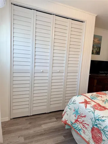 664 52nd Way S St Petersburg FL 33707