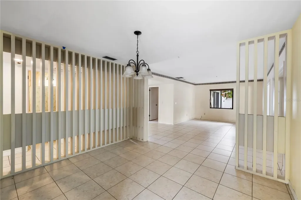 10309 Reclinata Lane Tampa FL 33618