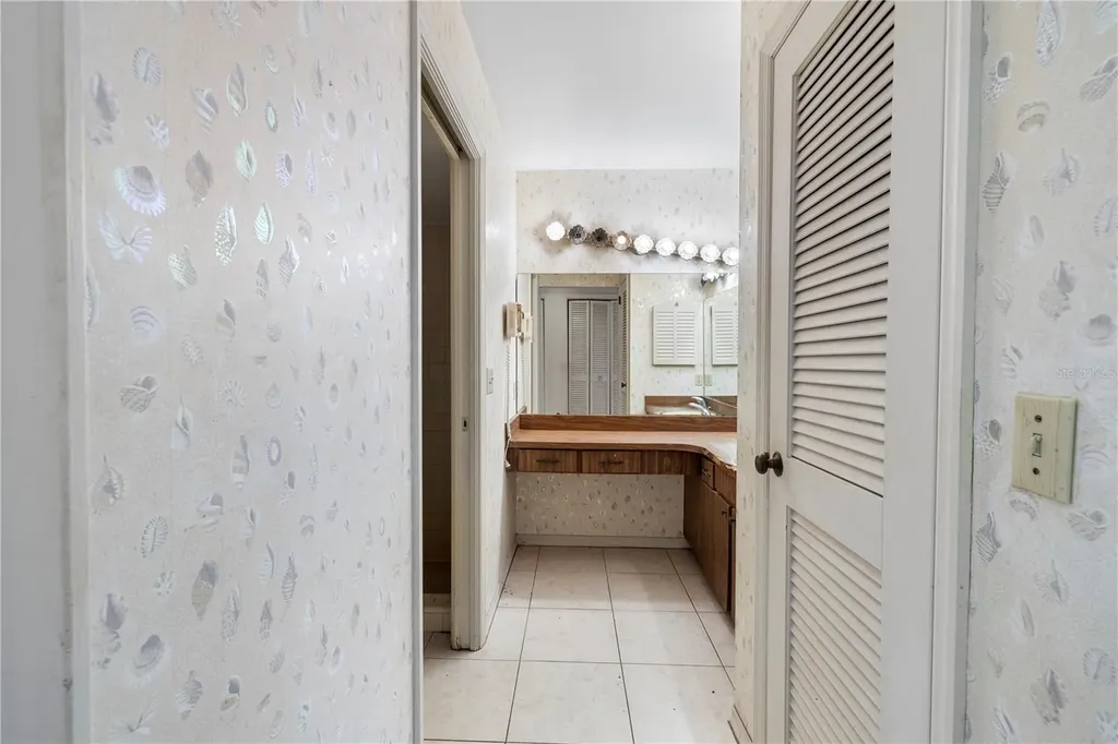 10309 Reclinata Lane Tampa FL 33618