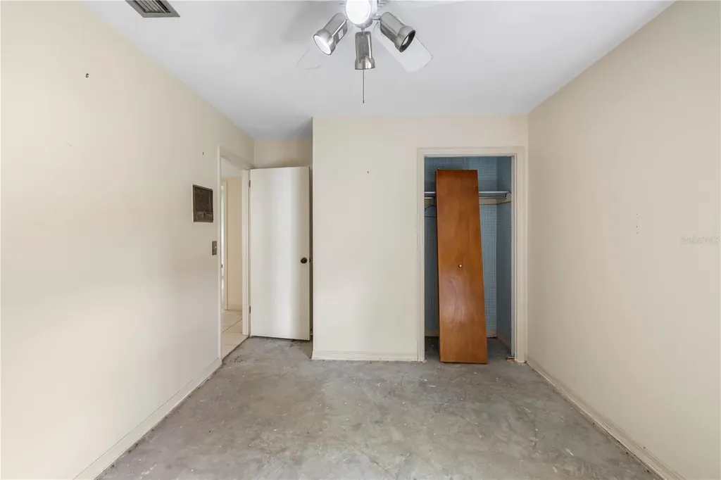 10309 Reclinata Lane Tampa FL 33618
