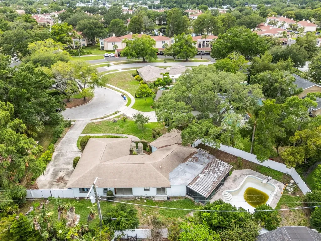 10309 Reclinata Lane Tampa FL 33618