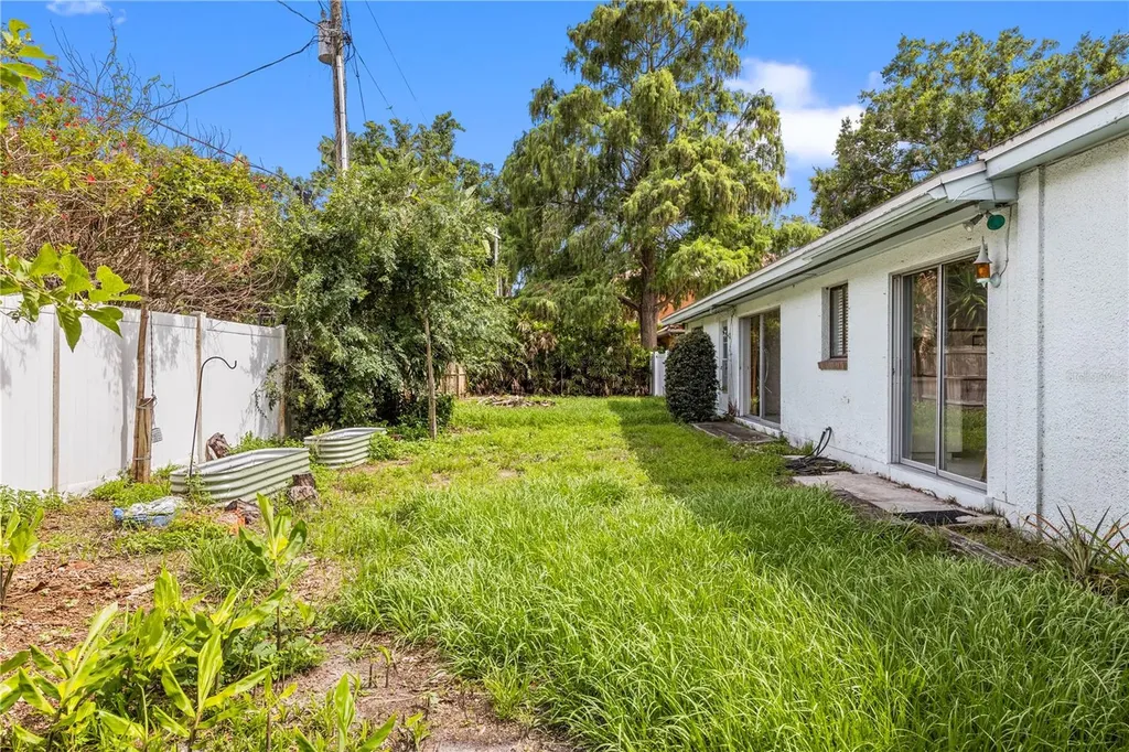 10309 Reclinata Lane Tampa FL 33618