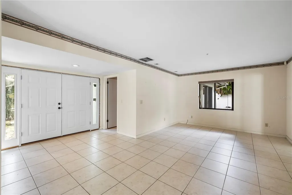 10309 Reclinata Lane Tampa FL 33618