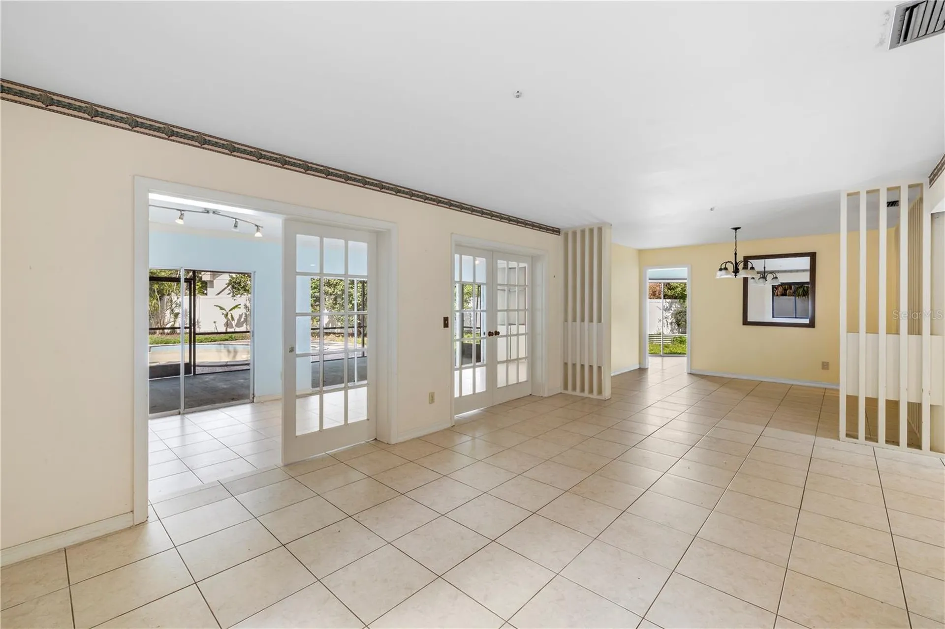 10309 Reclinata Lane Tampa FL 33618