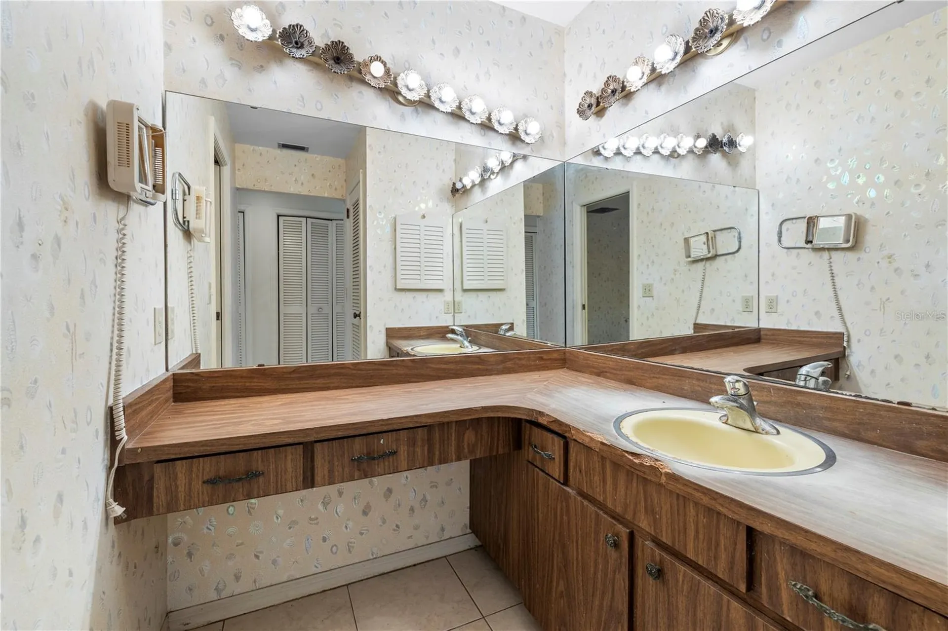 10309 Reclinata Lane Tampa FL 33618
