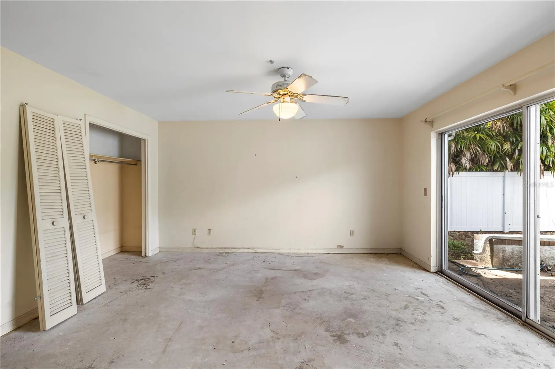 10309 Reclinata Lane Tampa FL 33618