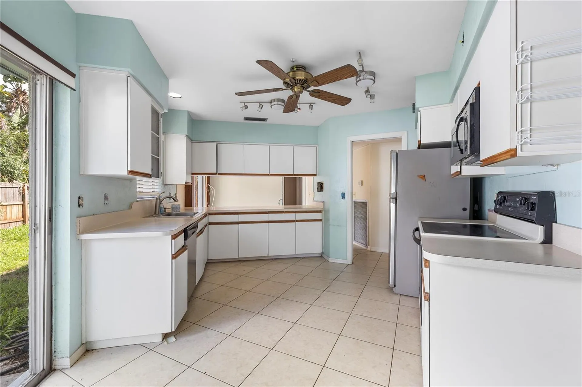 10309 Reclinata Lane Tampa FL 33618