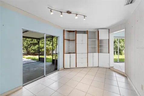 10309 Reclinata Lane Tampa FL 33618