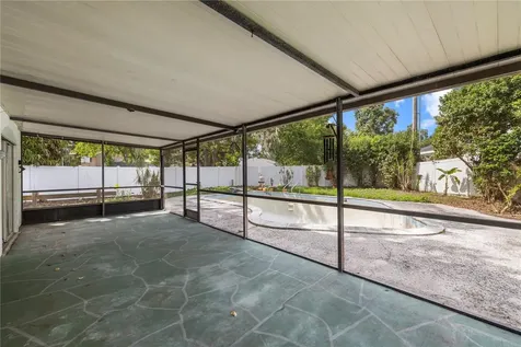 10309 Reclinata Lane Tampa FL 33618