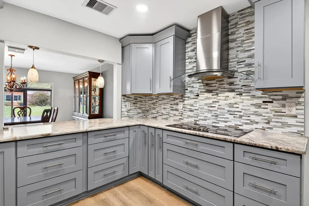 1612 Bentwood Drive Sun City Center FL 33573