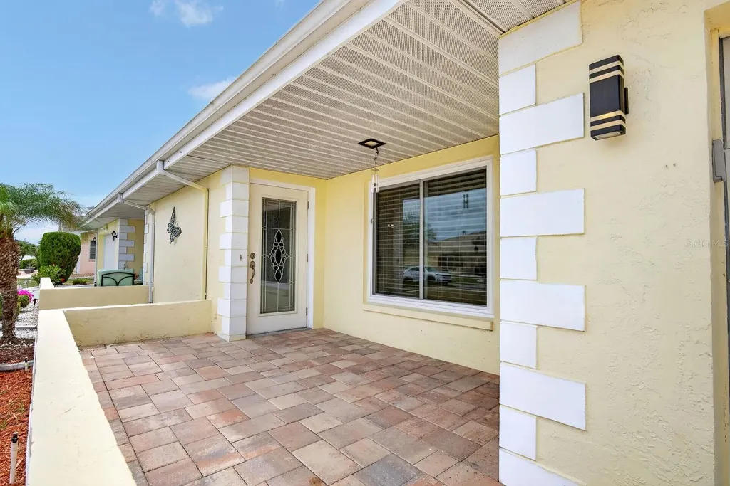 1612 Bentwood Drive Sun City Center FL 33573