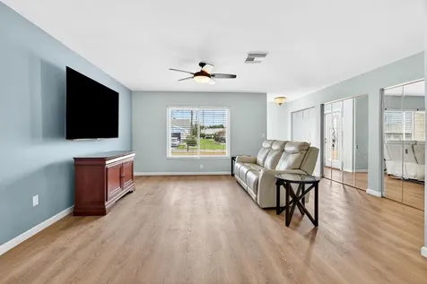 1612 Bentwood Drive Sun City Center FL 33573