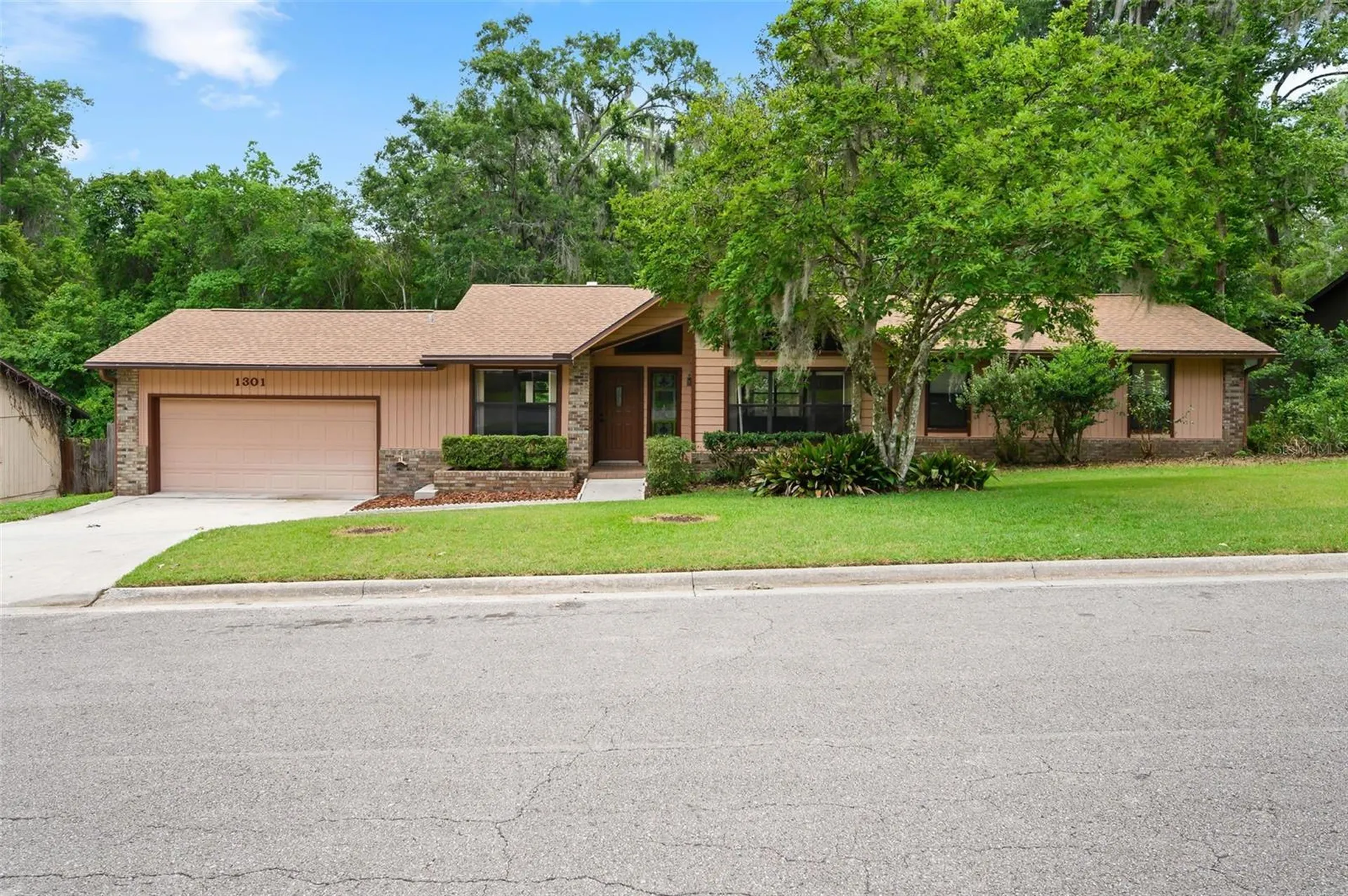 1301 NW 94th Street Gainesville FL 32606