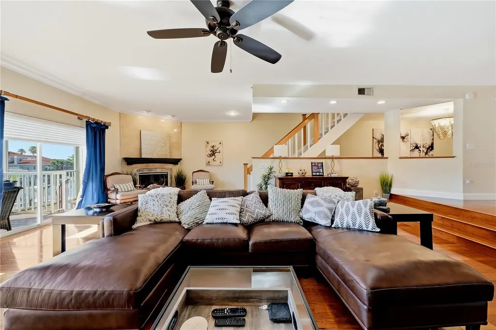 1109 Pinellas Bayway S Tierra Verde FL 33715