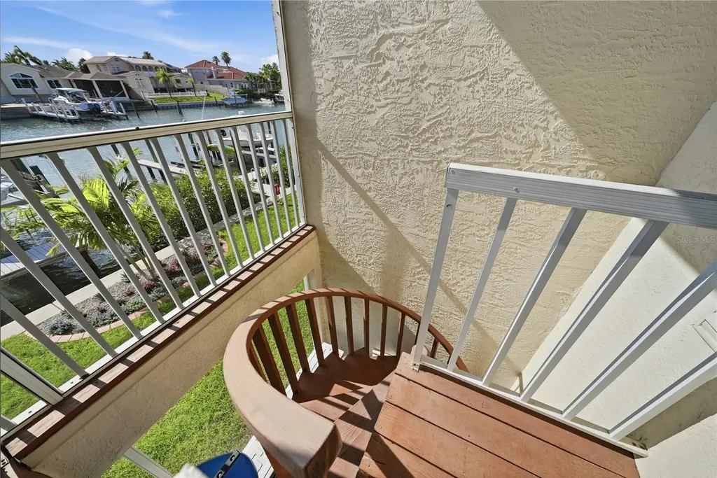 1109 Pinellas Bayway S Tierra Verde FL 33715