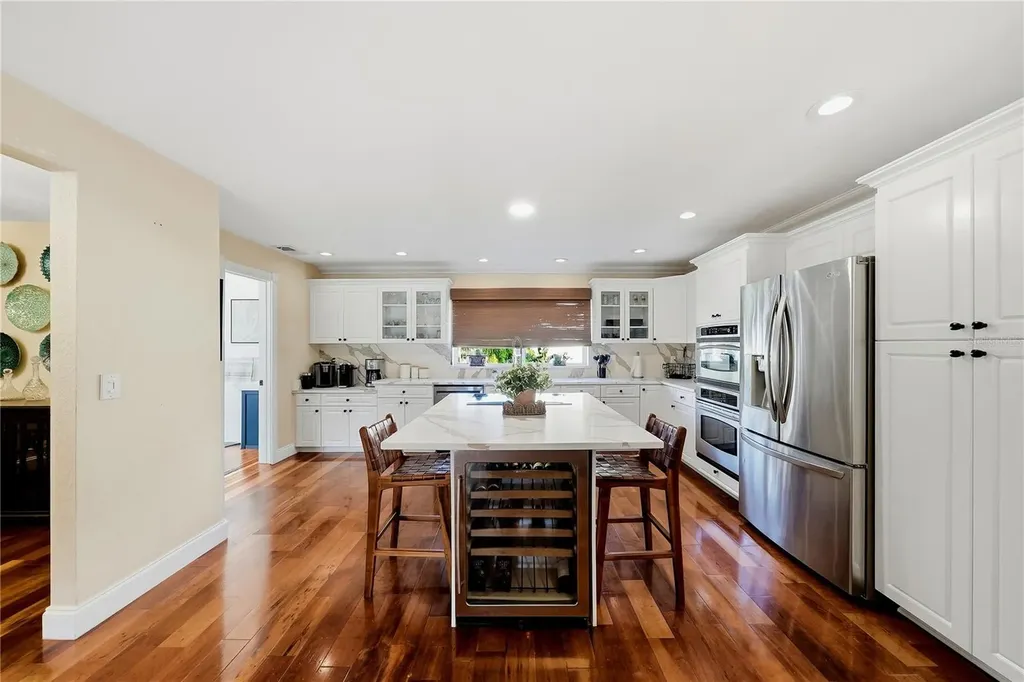 1109 Pinellas Bayway S Tierra Verde FL 33715