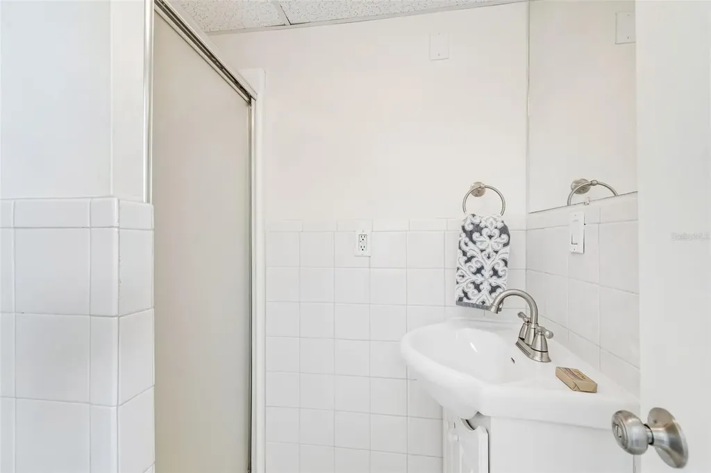 7186 Mount Arlington Drive NE St Petersburg FL 33702
