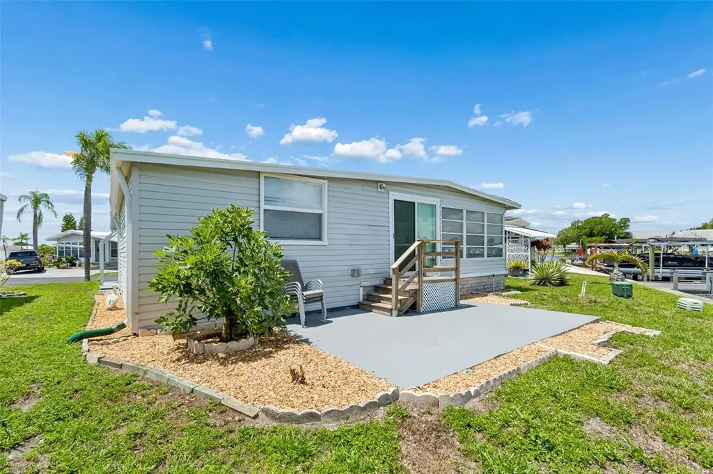 7186 Mount Arlington Drive NE St Petersburg FL 33702