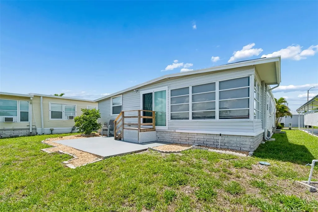 7186 Mount Arlington Drive NE St Petersburg FL 33702