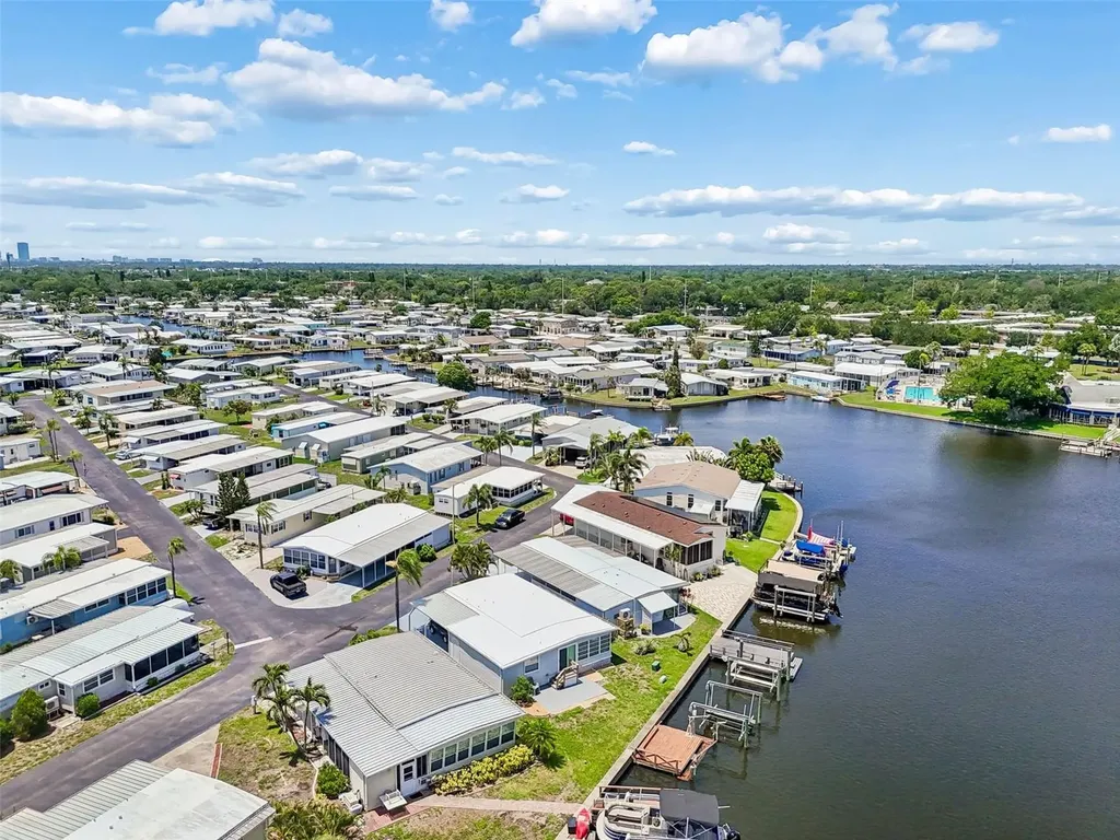 7186 Mount Arlington Drive NE St Petersburg FL 33702