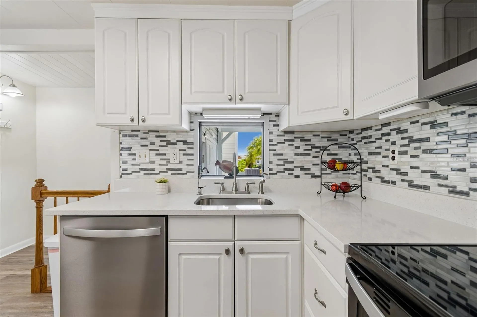 7186 Mount Arlington Drive NE St Petersburg FL 33702