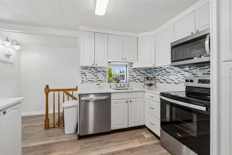7186 Mount Arlington Drive NE St Petersburg FL 33702