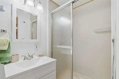 7186 Mount Arlington Drive NE St Petersburg FL 33702