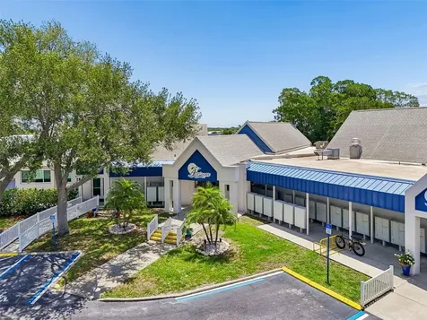 7186 Mount Arlington Drive NE St Petersburg FL 33702