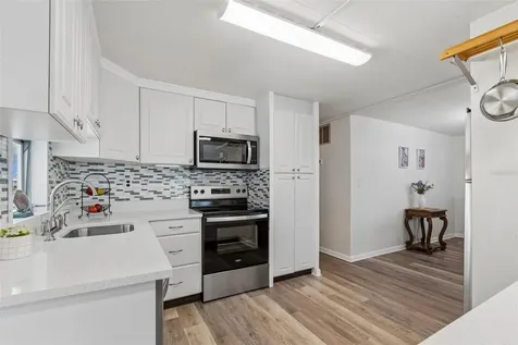 7186 Mount Arlington Drive NE St Petersburg FL 33702