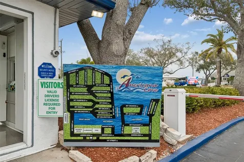 7186 Mount Arlington Drive NE St Petersburg FL 33702