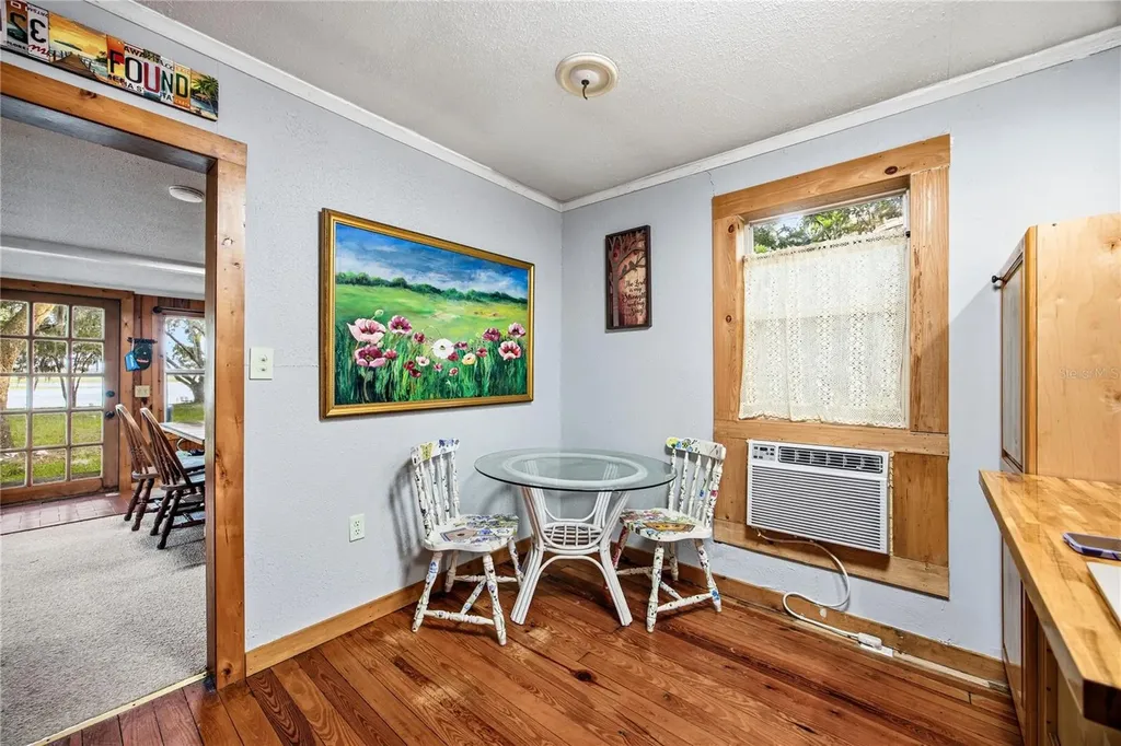 1847 State Road 20 Hawthorne FL 32640