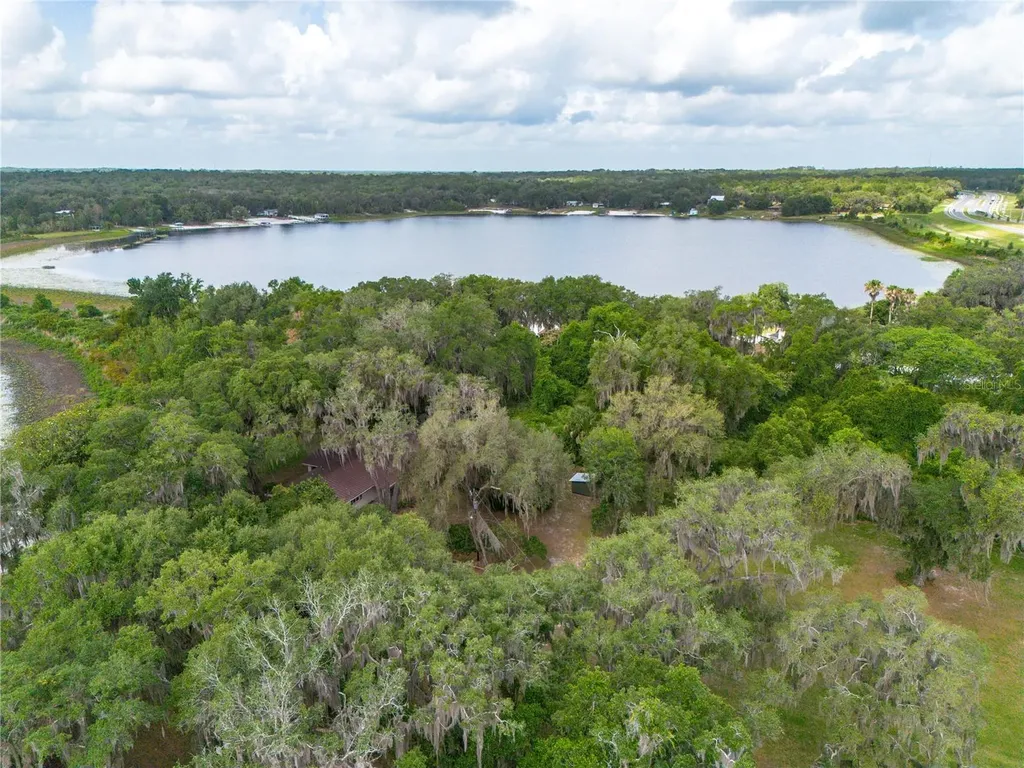 1847 State Road 20 Hawthorne FL 32640