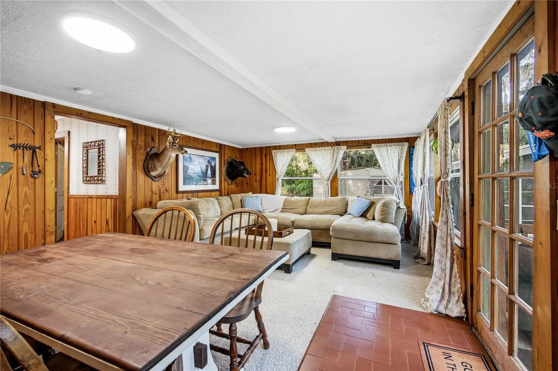 1847 State Road 20 Hawthorne FL 32640