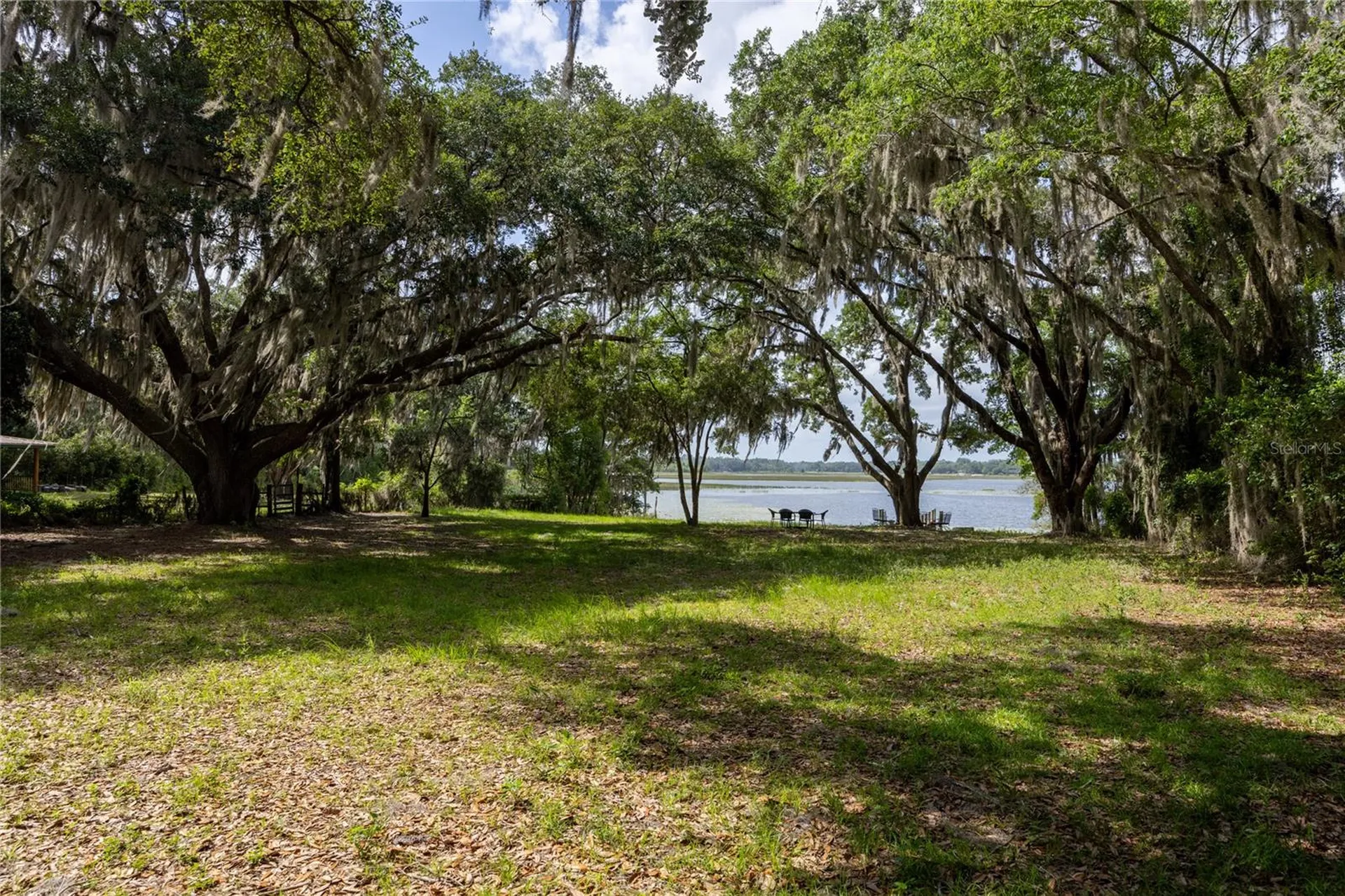 1847 State Road 20 Hawthorne FL 32640