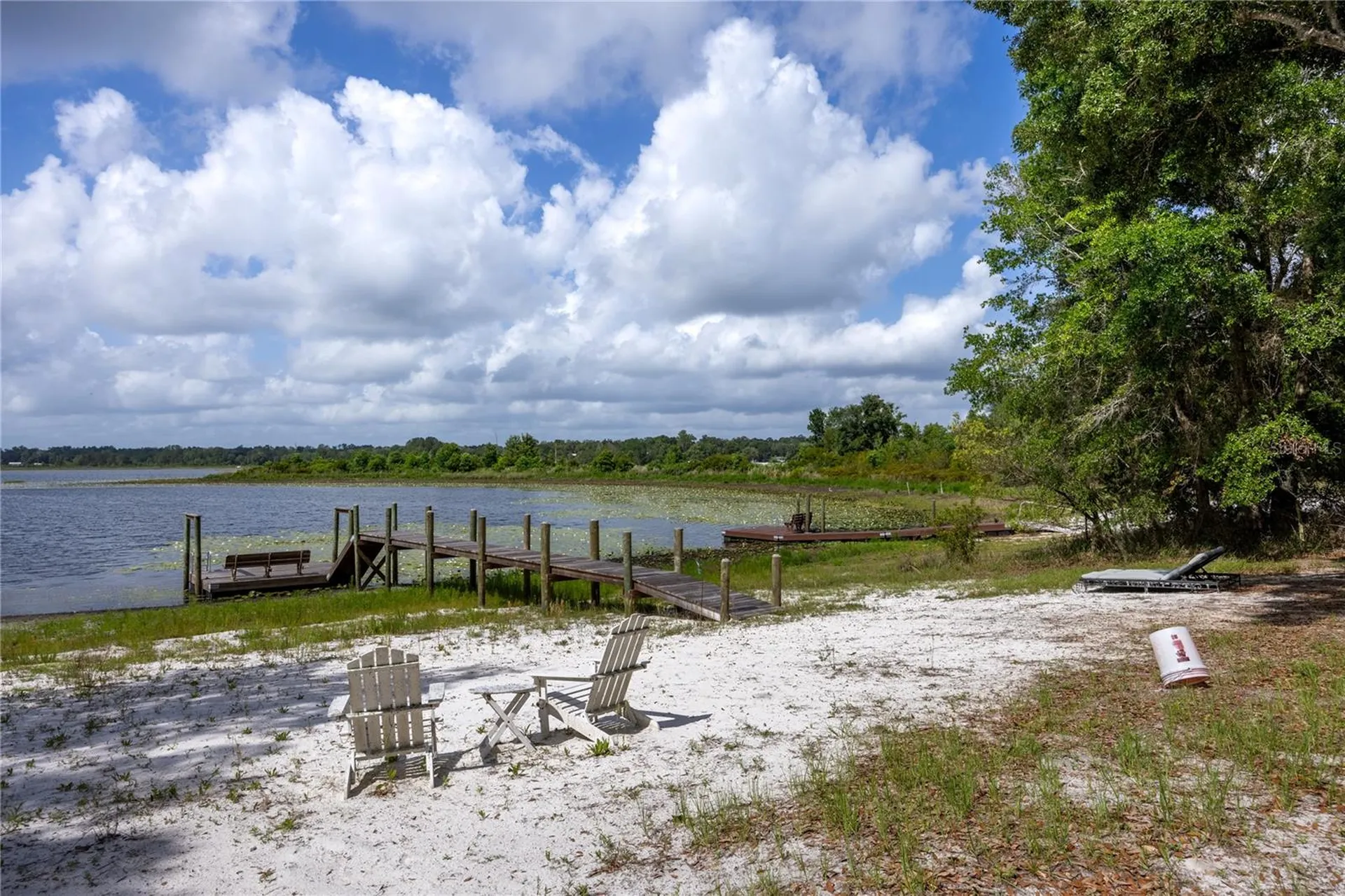 1847 State Road 20 Hawthorne FL 32640