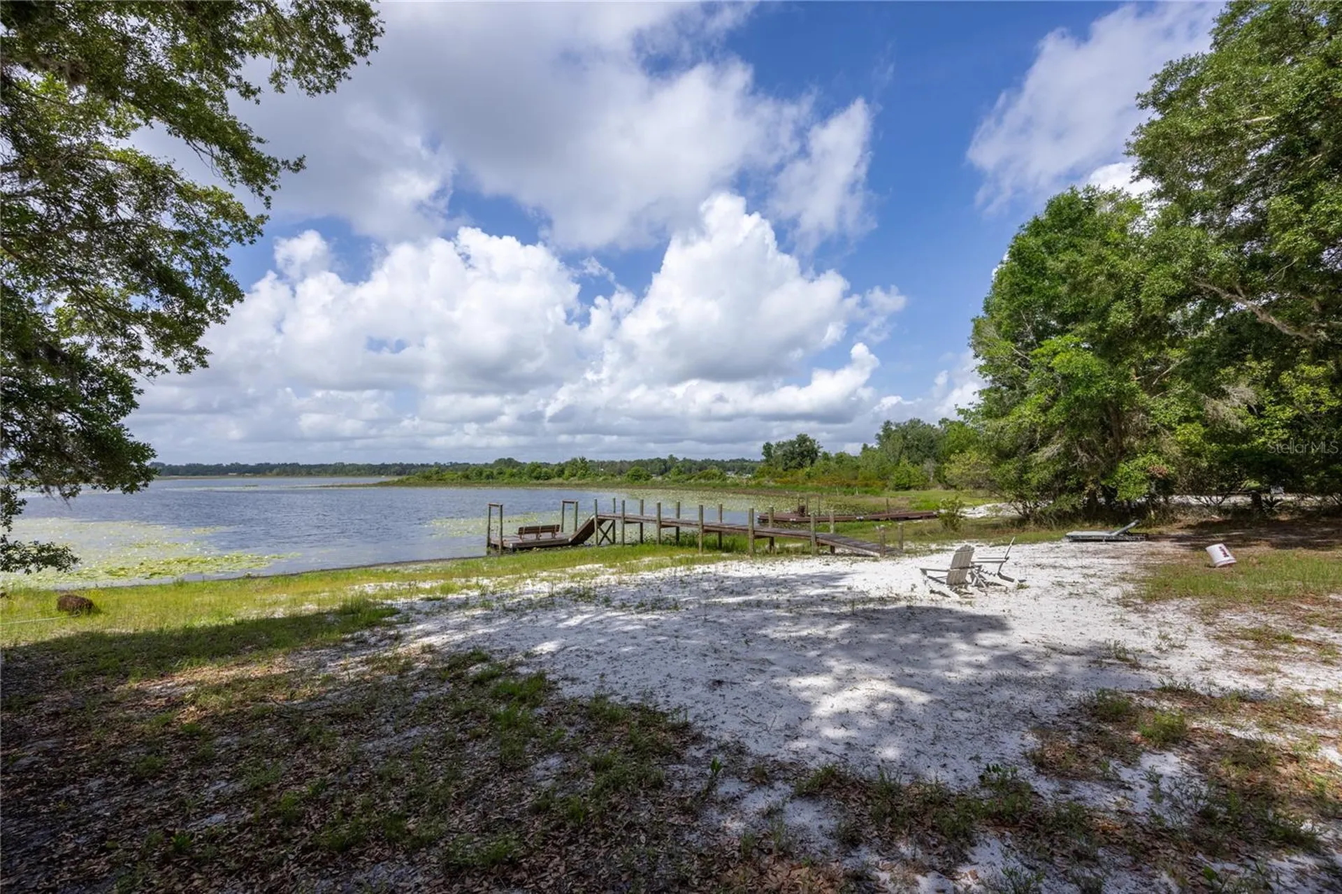 1847 State Road 20 Hawthorne FL 32640