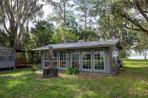 1847 State Road 20 Hawthorne FL 32640