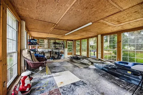 1847 State Road 20 Hawthorne FL 32640